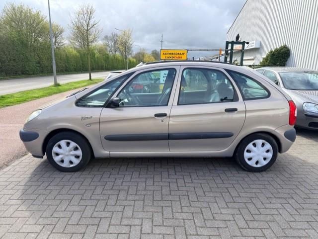 Citroen Xsara Picasso 1.6i différence