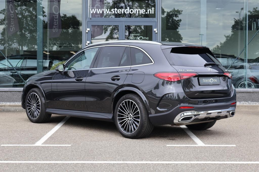 Mercedes-Benz Glc 300e 4matic amg l airmatic l gestuurde achteras l panoram