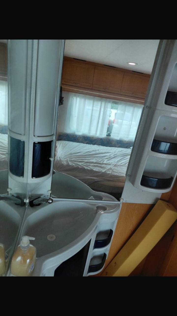 Adria 5206.