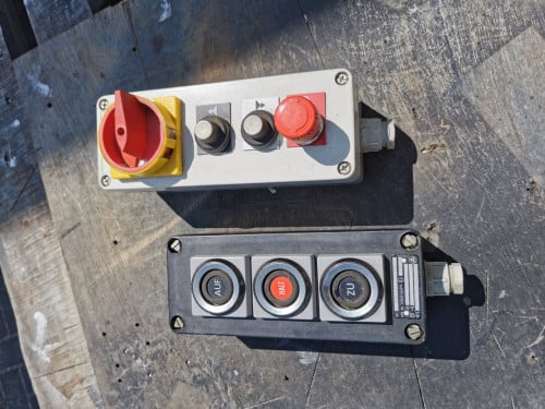 BEDIENINGS SCHAKELAAR ELECTRISCHE DEUR
