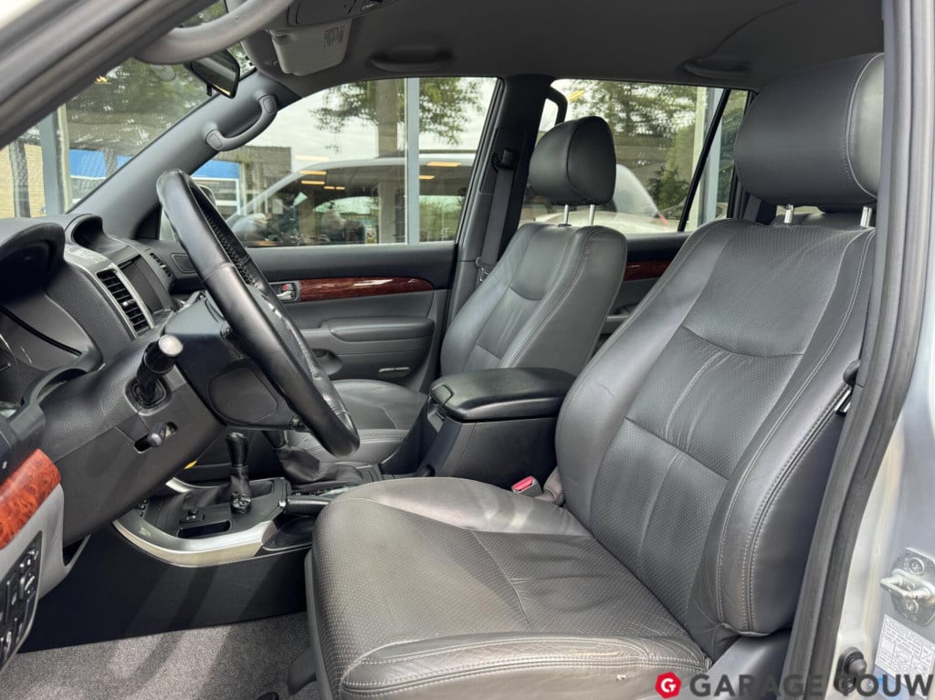 Toyota Land Cruiser landcruiser 3.0 d-4d executive automaat 1e eigenaar
