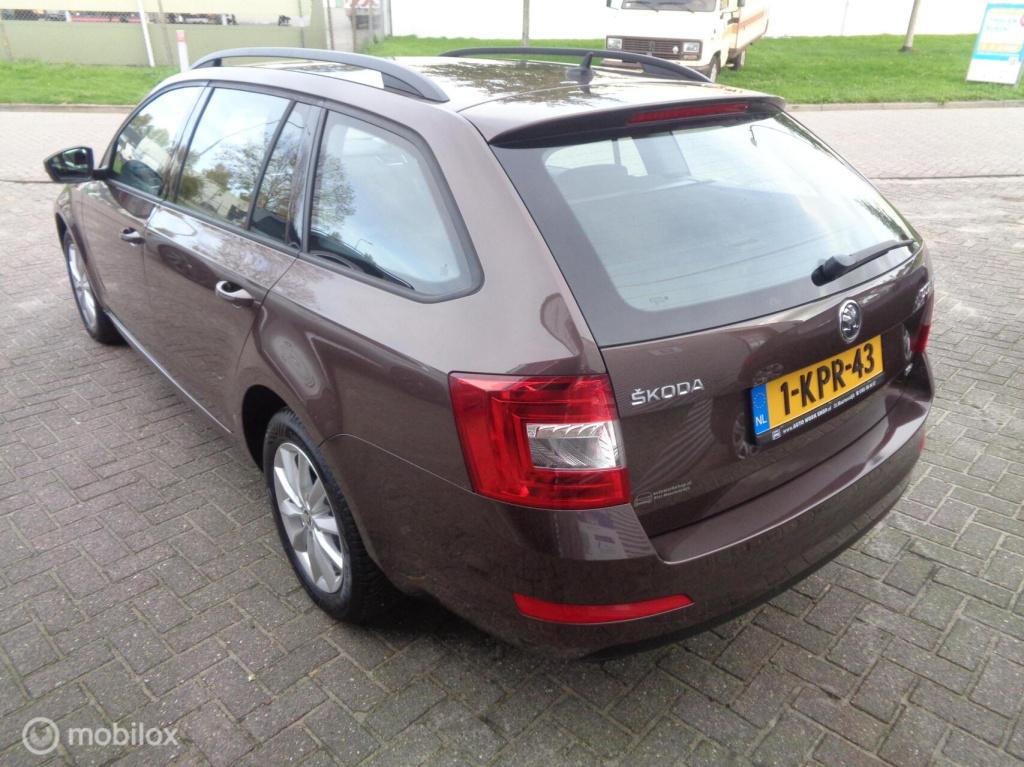 Skoda Octavia combi 1.2 tsi greentech ambition businessline/airco/ecc/pdc/c
