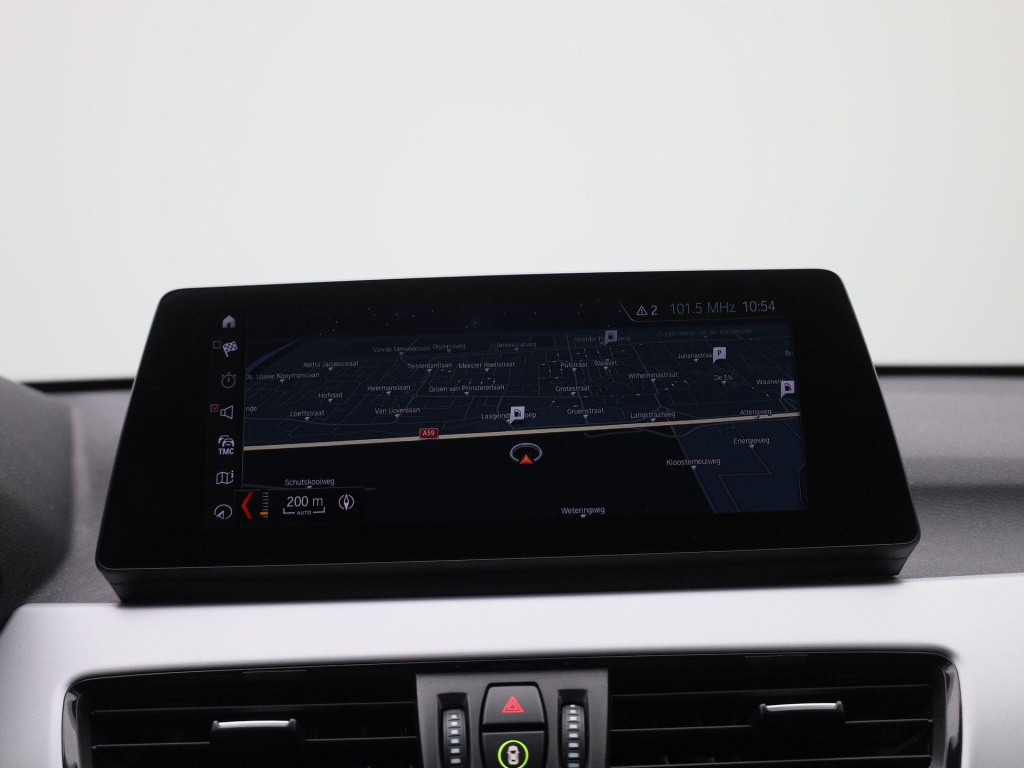BMW X1 sdrive18i | automaat | navigatie | camera | climate control | blueto