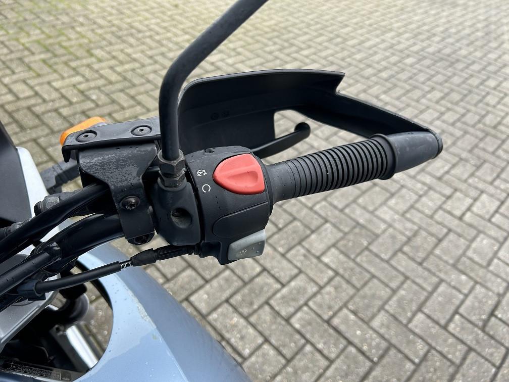 BMW F650GS ABS, 2002 met 31 dkm, 1e eig, topkoffer, valbeugel etc €2995,-