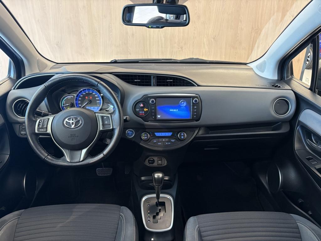 Toyota Yaris 1.5 hybrid dynamic