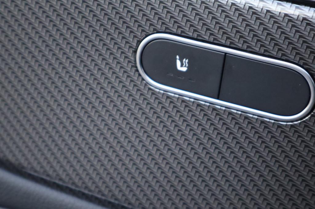 Mercedes-Benz Gla-klasse amg 35 4matic i panoramadak i mbux l spiegelpakket