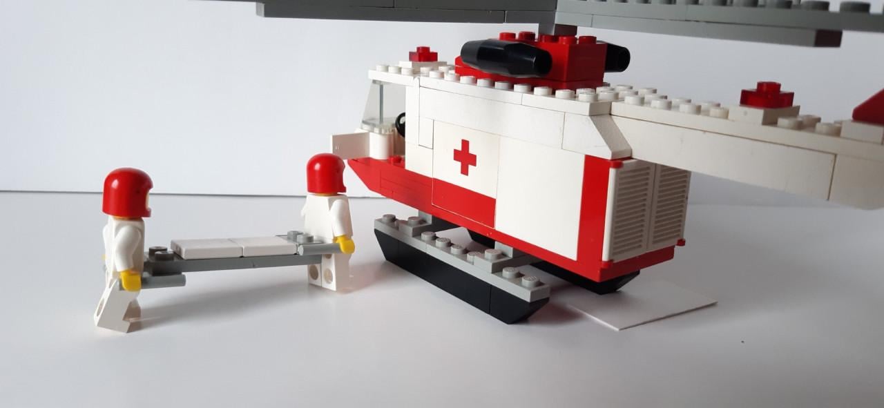 Lego Classic Town 6691: rode kruis helikopter