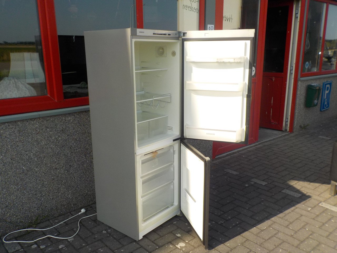 Koel/ diepvries combinatie OPRUIMPRIJS