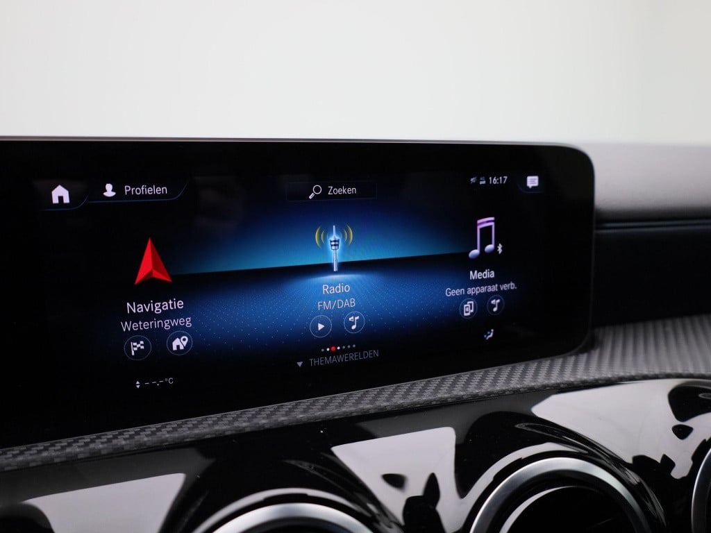 Mercedes-Benz A-Klasse 200 business solution plus | automaat | half leder |