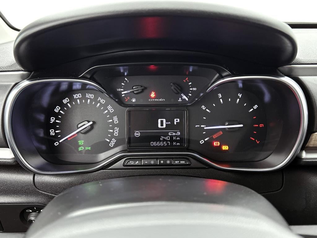 Citroen C3 110 pk automaat shine | rijklaar | comfort seats | 17" lichtmeta