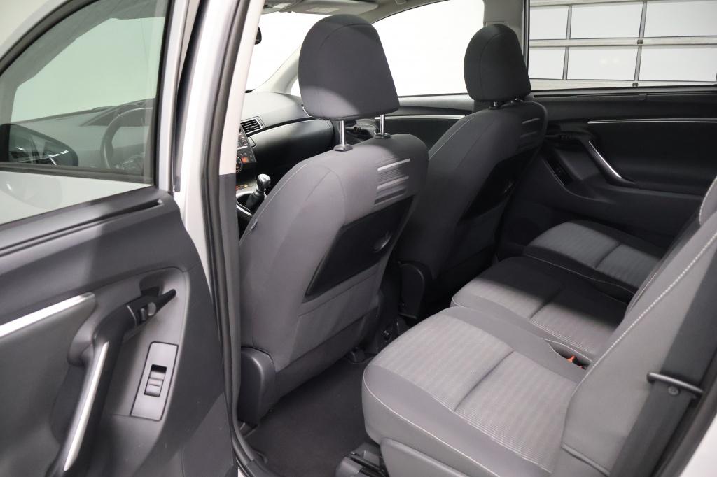 Toyota Corolla Verso 1.6 vvt-i skyv. ed.