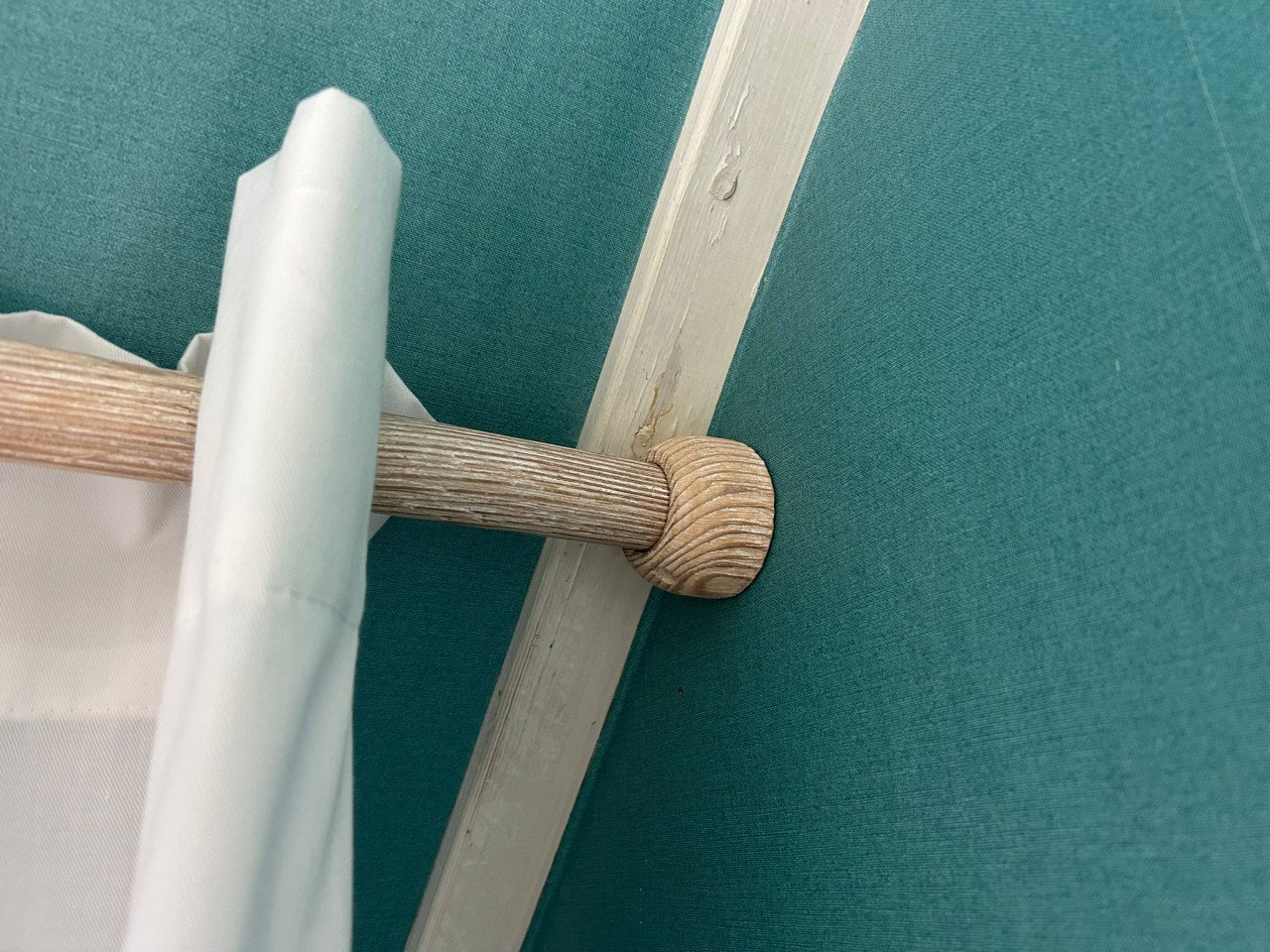 GRATIS Ikea divider kast,bank,gordijnen