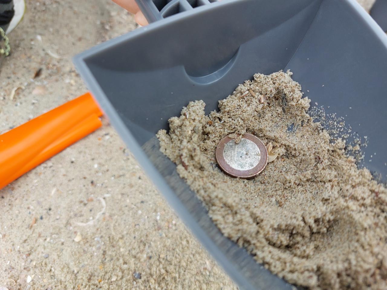 Strand activiteiten metaaldetectie