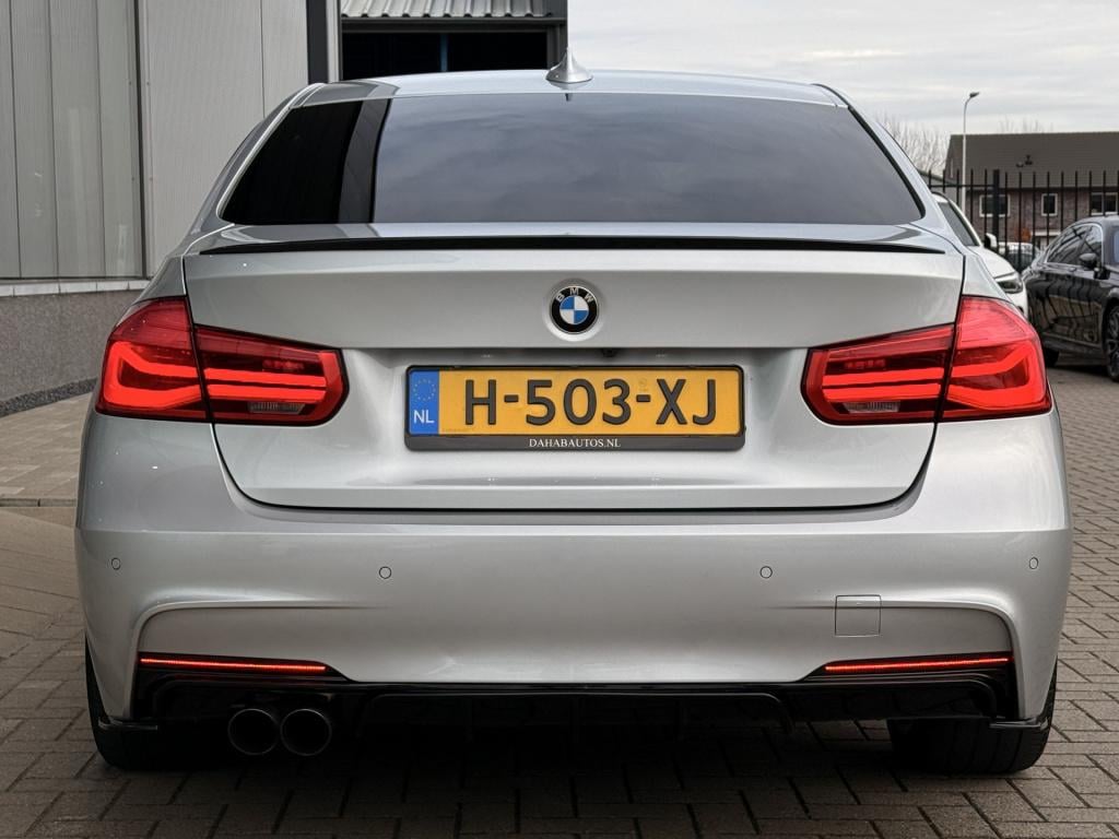 BMW 3-serie 330e m-sport | leder | harman/kardon | memory | stoel/stuurverw