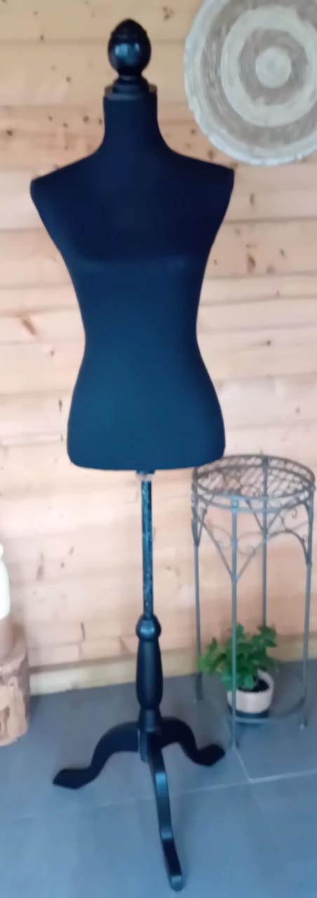 Vintage  paspop, dresboy, etalagepop.