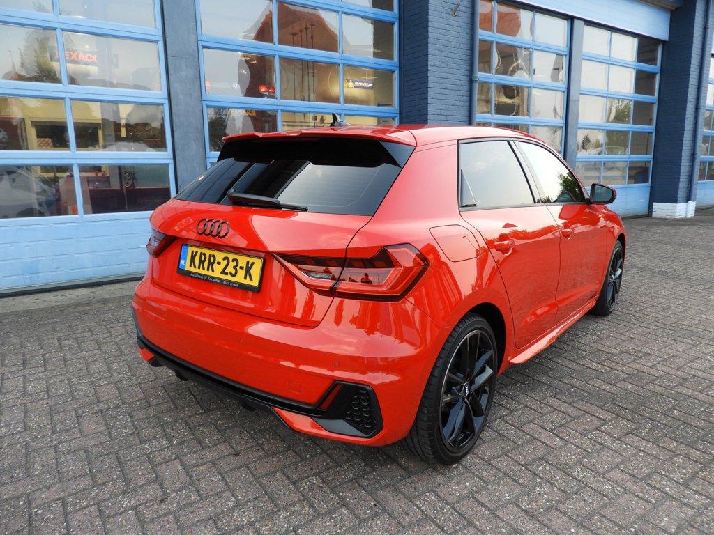 Audi A1 Sportback 35 tfsi s line edition one 1.5 tsi (4 cilinder) bang&oluf