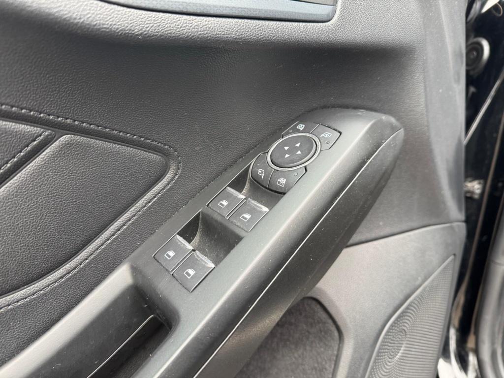 Ford Focus wagon 1.0 ecob. active bns | pano | led | bovag