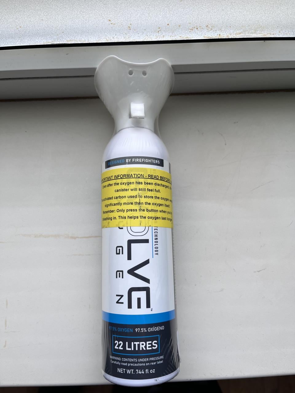 Draagbare Evolve Oxygen zuurstoffles met ademmasker. Nog in de verpakking