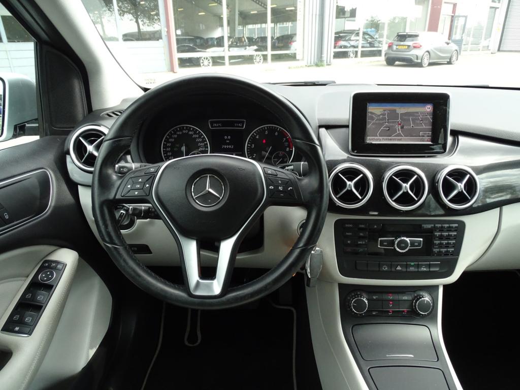 Mercedes-Benz B-Klasse 200 ambition automaat | leder | navi