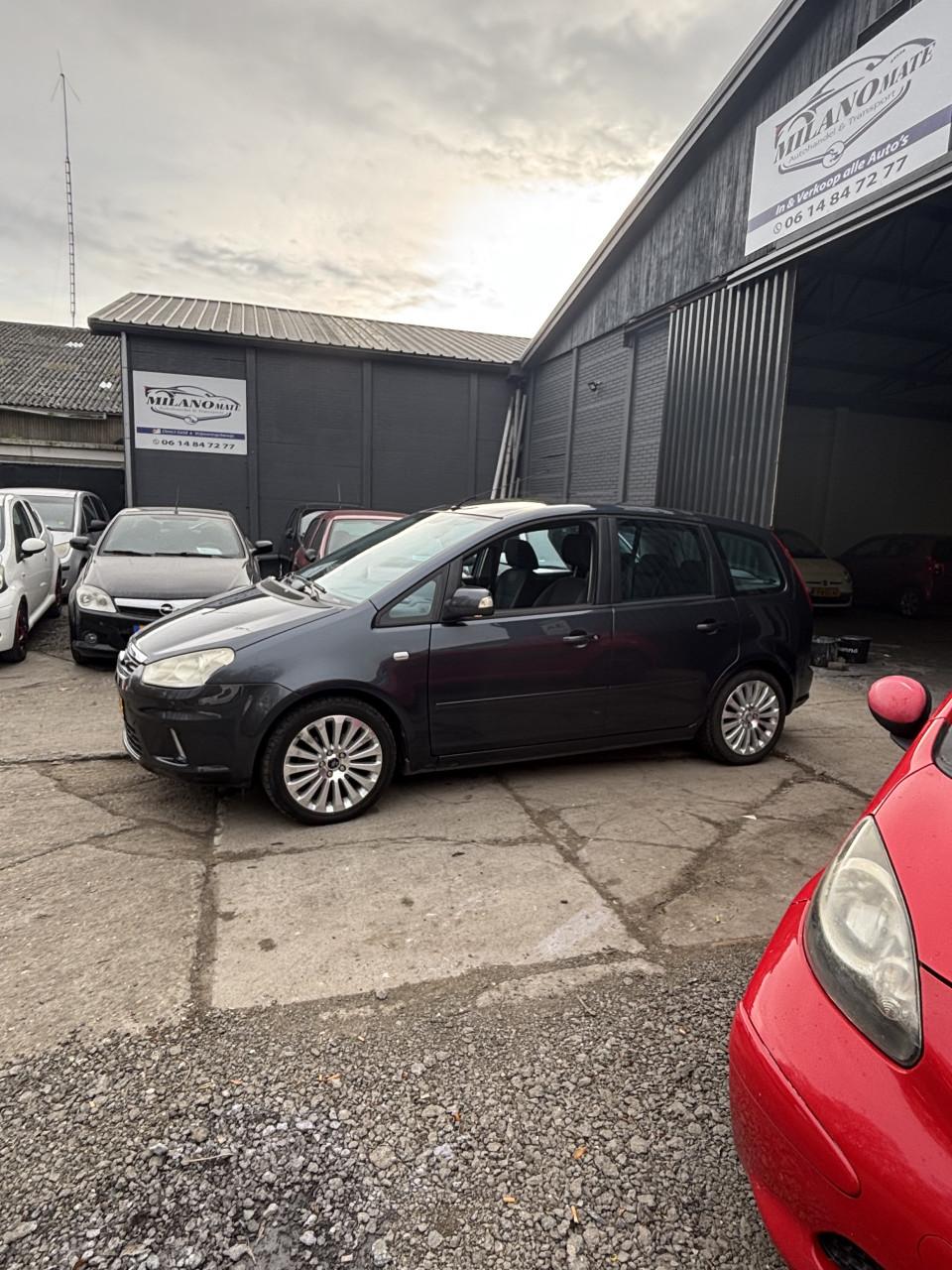 Ford C Max met een jaar apk!