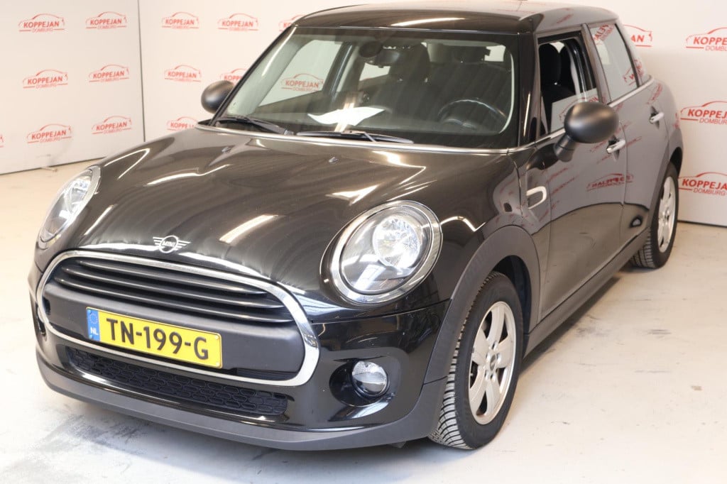 Mini One mini 1.5 first salt nl auto,btw, carplay, all season, cruise,
