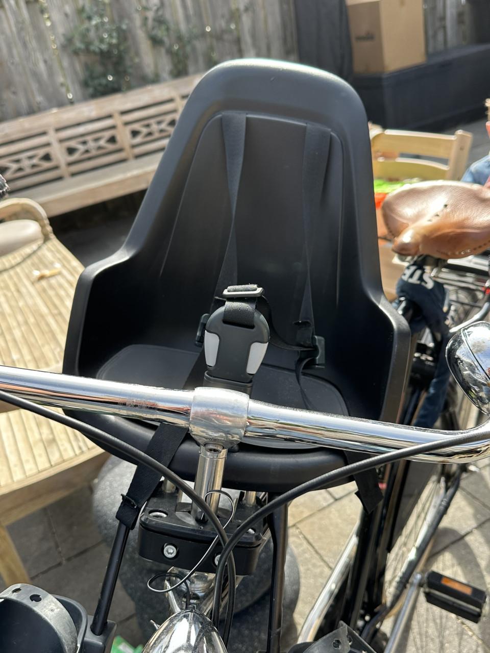 Zalig het voorjaar in! Fietsstoeltje Bobike