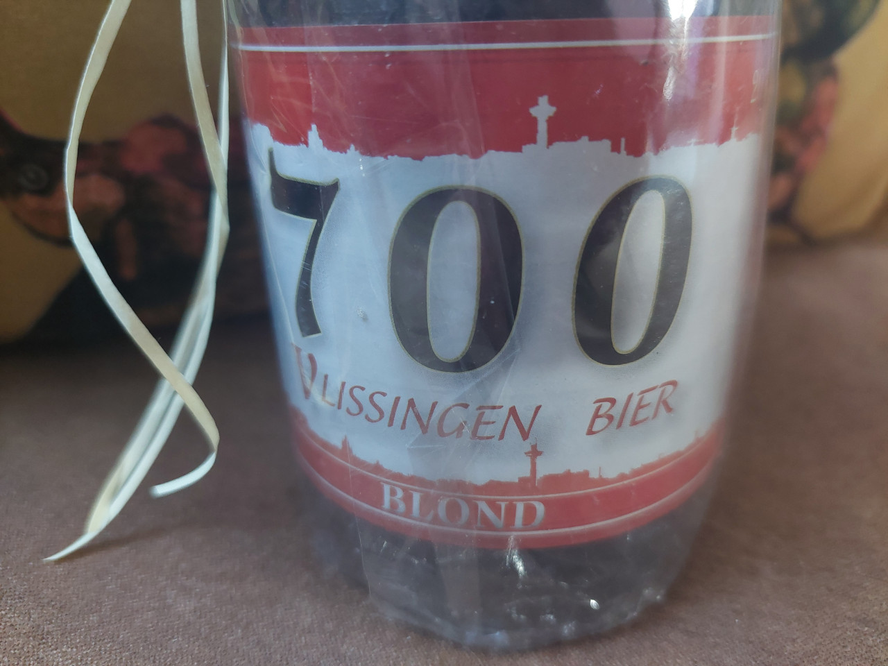 Bierfles blond bier souvenier 700 jr. Vlissingen