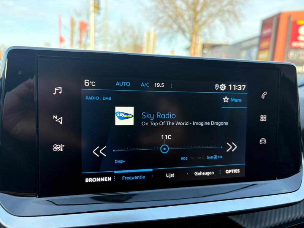 Peugeot 208 1.2 puretech allure pack