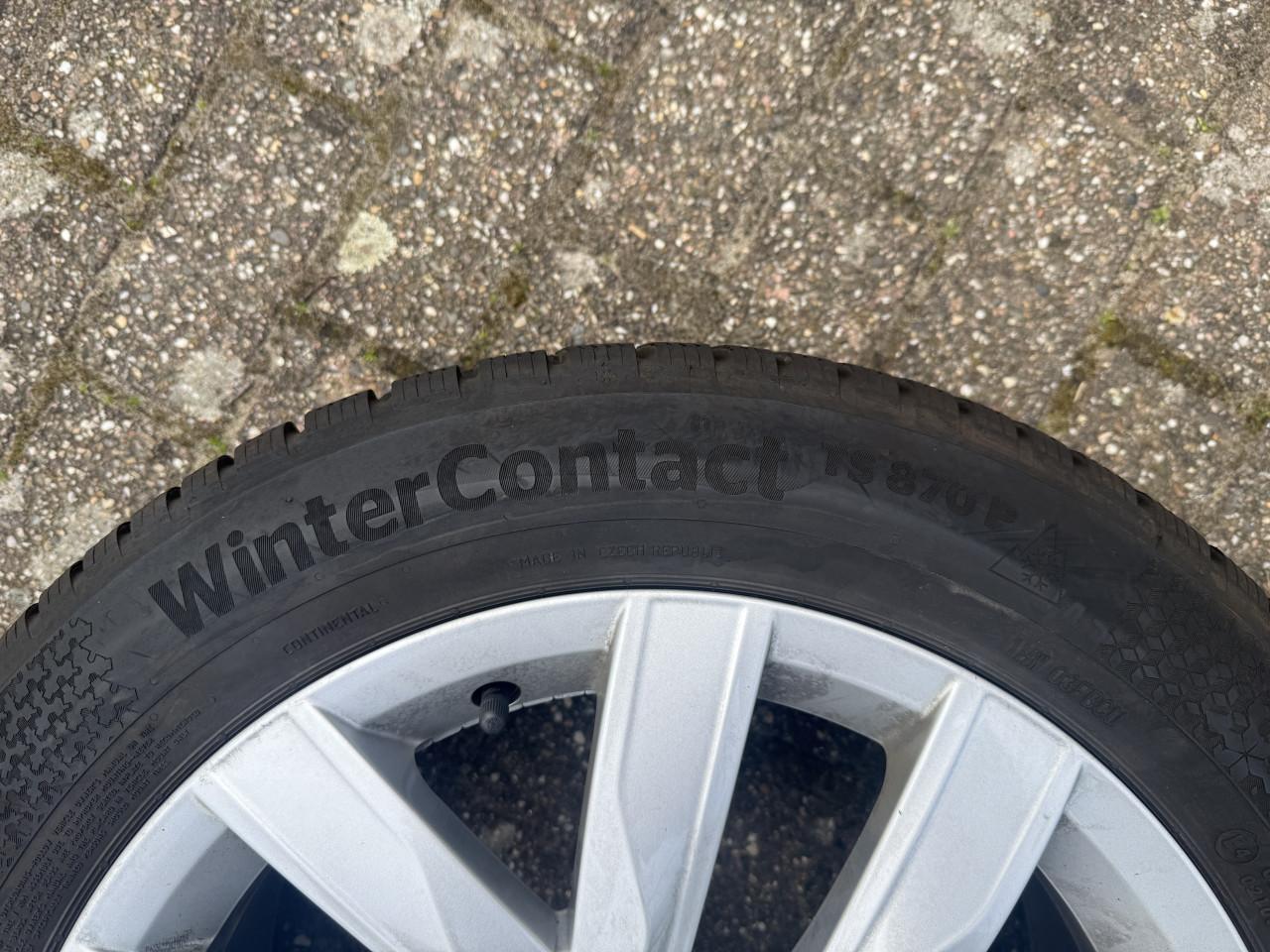 4 x vw passat velgen en winterbanden (215/55 R17H)