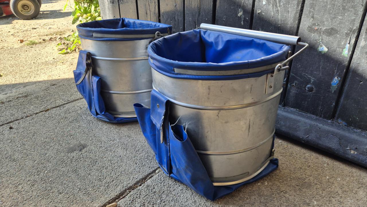 2 professionele aluminium plukemmers / plukmanden