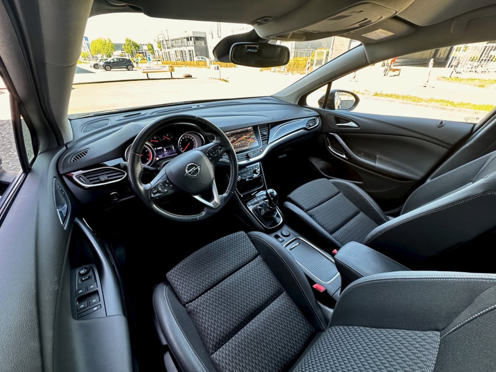 Opel Astra 1.4 innovation navi ecc cruise