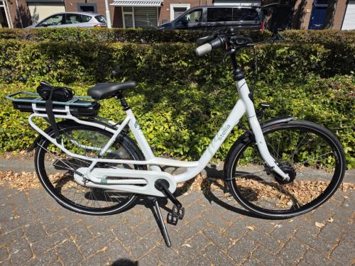 Schitterende Stella elektrische mama fiets