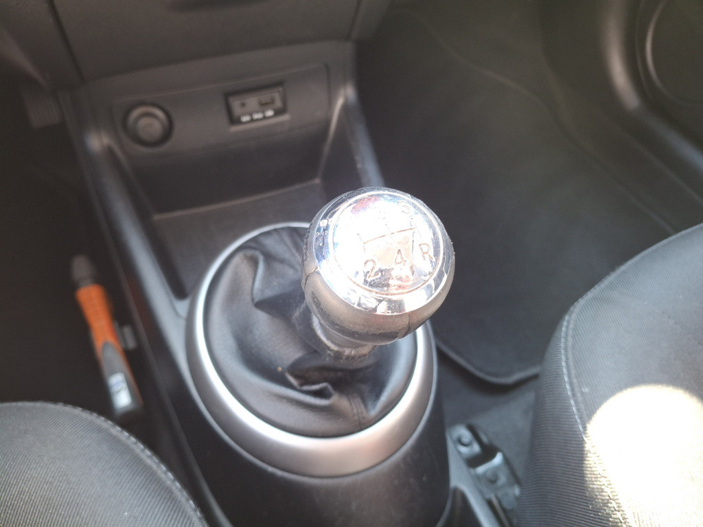 Hyundai I 20 1.2 hp i-motion 5-deurs | airco | trekhaak