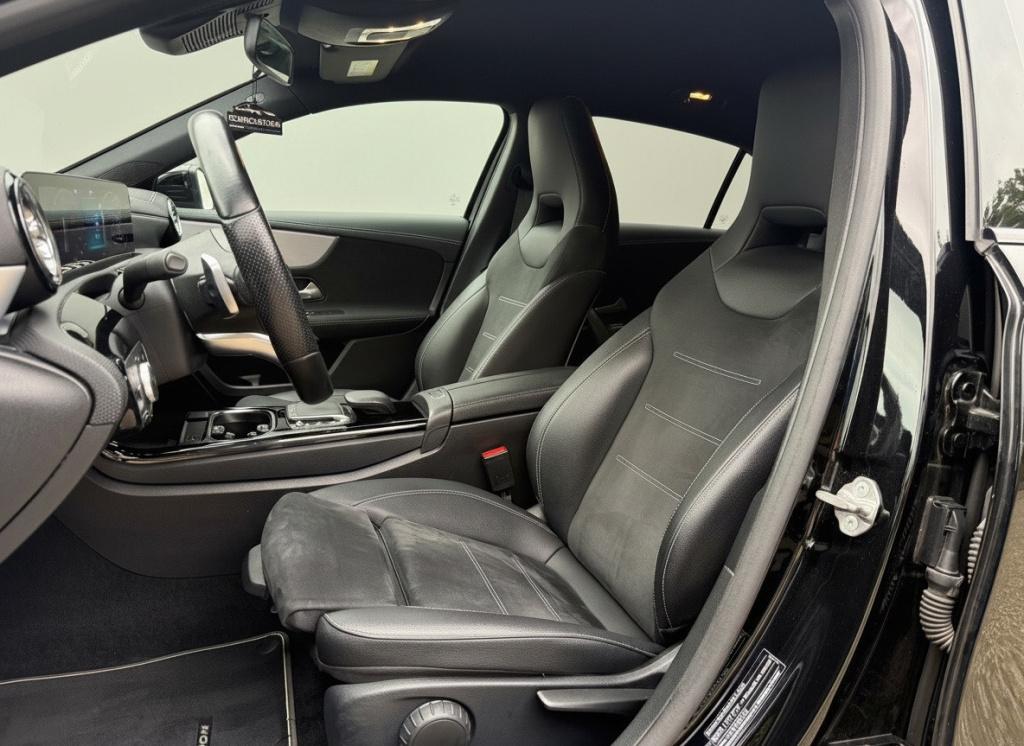 Mercedes-Benz A-Klasse 250 e business solution amg limited soh 96%