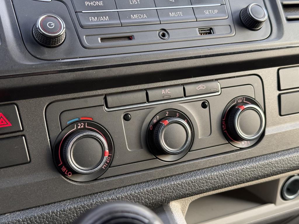 Volkswagen Transporter 2.0 tdi 150pk l2h1 comfortline | nl-auto | 1e eig | 