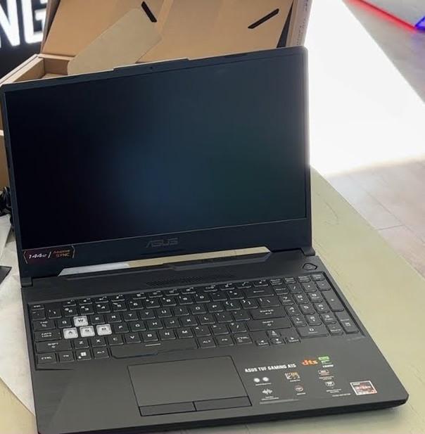 Snelle Gaming LapTop Asus DDR5 16GB - RTX - SSD - RGB - Ryzen 7 7435HS