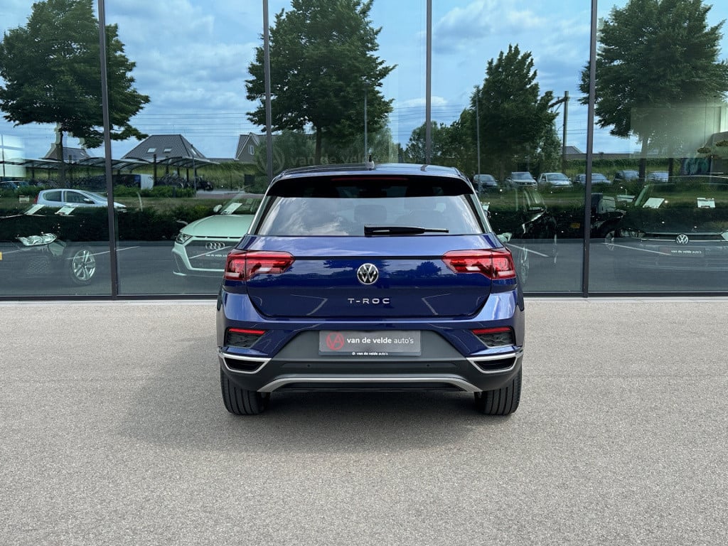 Volkswagen T-roc 1.5 tsi 150pk sport | trekhaak | carplay | led | dode hoek
