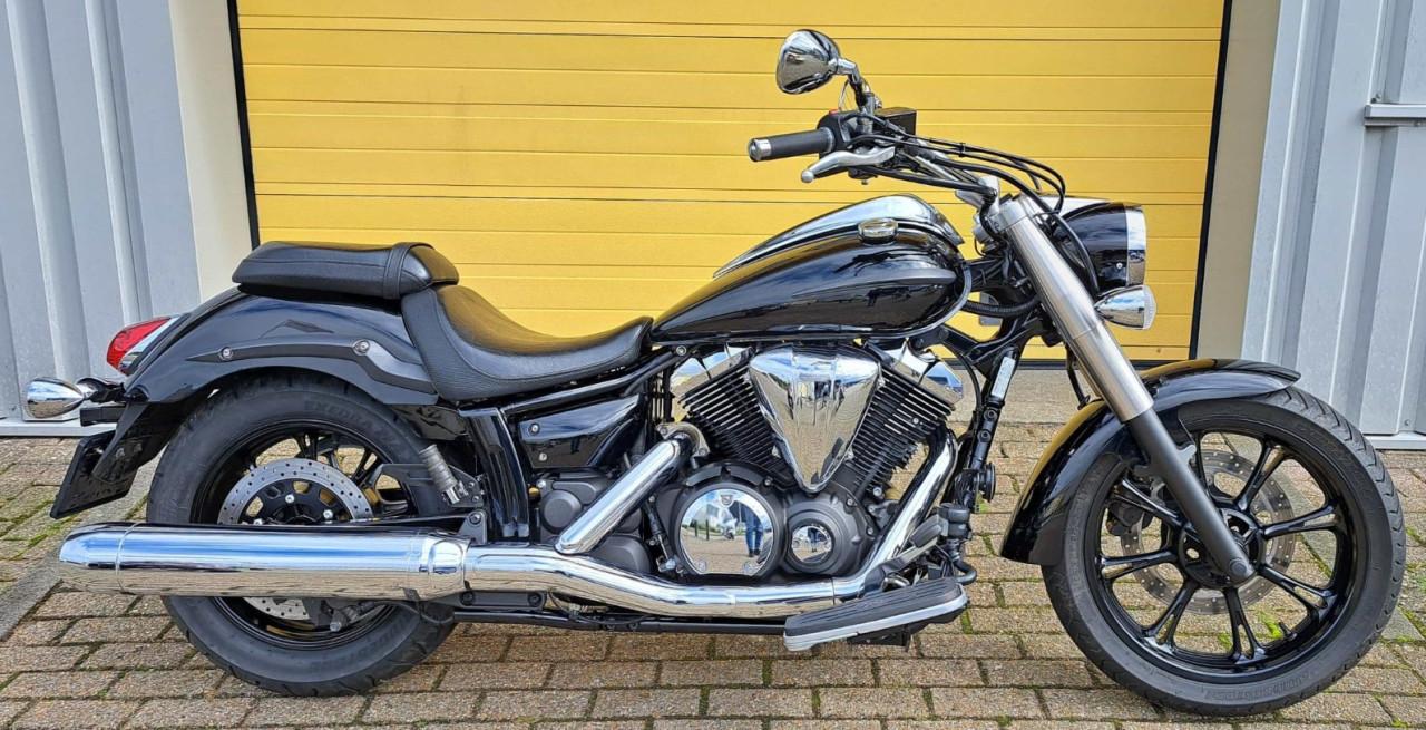 Yamaha XVS 950  Midnicht Star
