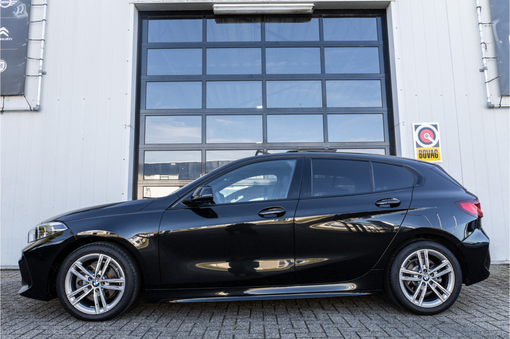 BMW 1 Serie 118i m sport ✅als nieuw! ✅pano✅btw✅dealeronderhouden✅1jaarbovag