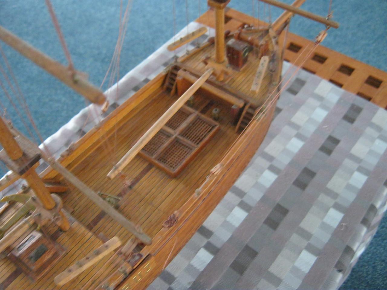 Modelscheepje SANTA CRUZ.
