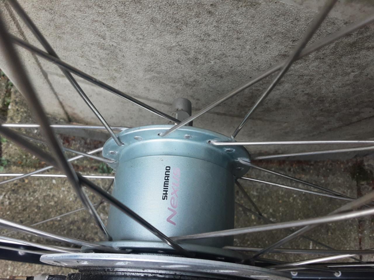 28 inch shimano nexus voorwiel, naafdynamo, rollerbrake rem