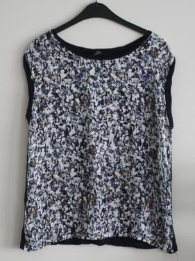 Top met wit bruine print maat m