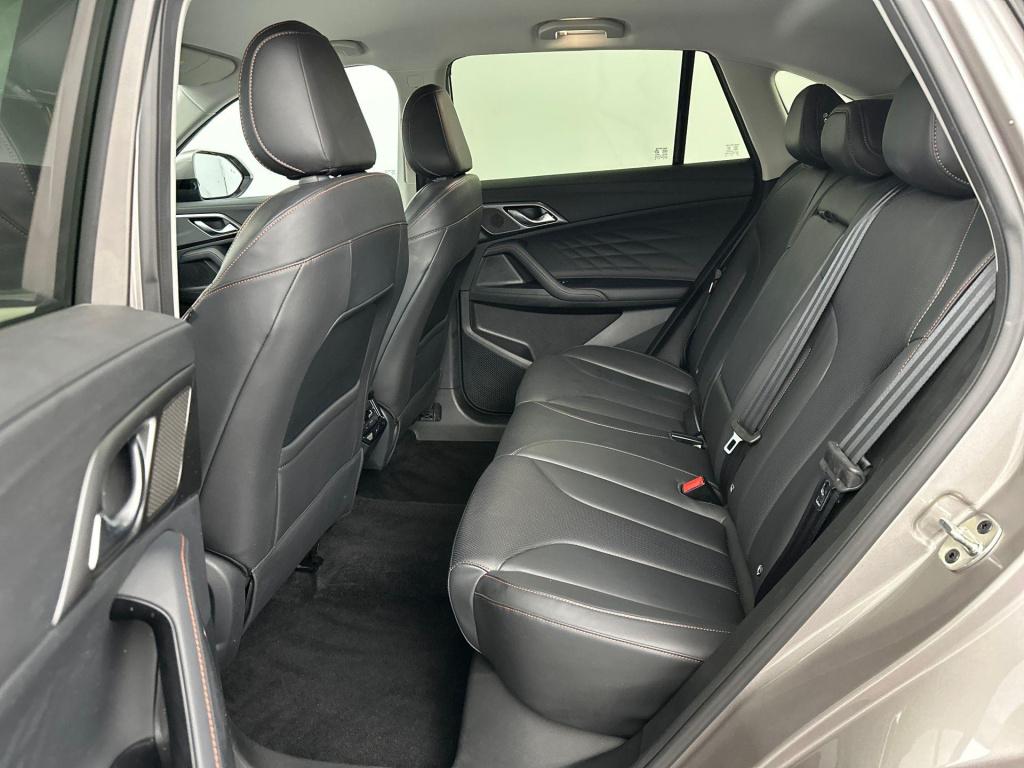 MG Hs 1.5 phev aut. luxury