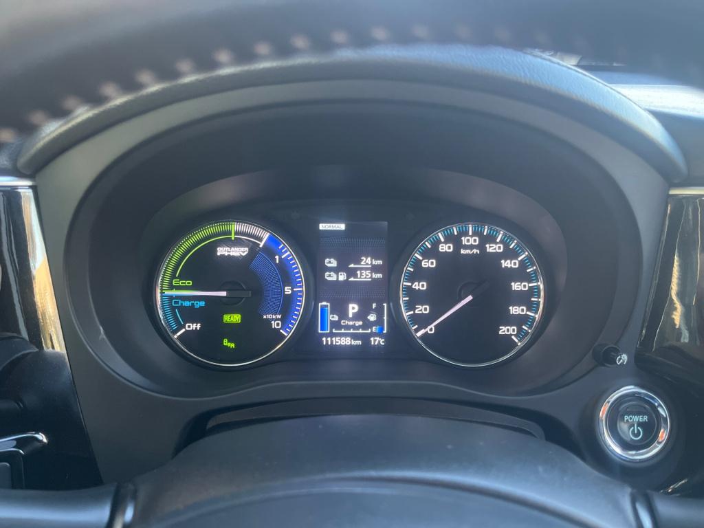 Mitsubishi Outlander 2.4 phev intense+|trekhaak|schuif-/kanteldak|rijklaar