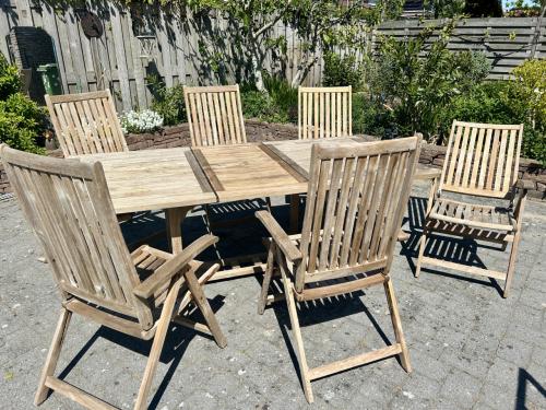 Teakhouten tuinset.