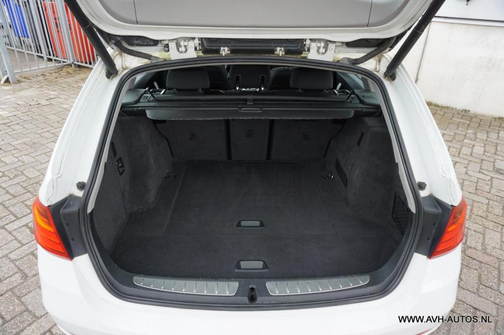 BMW 3-serie touring 318d executive