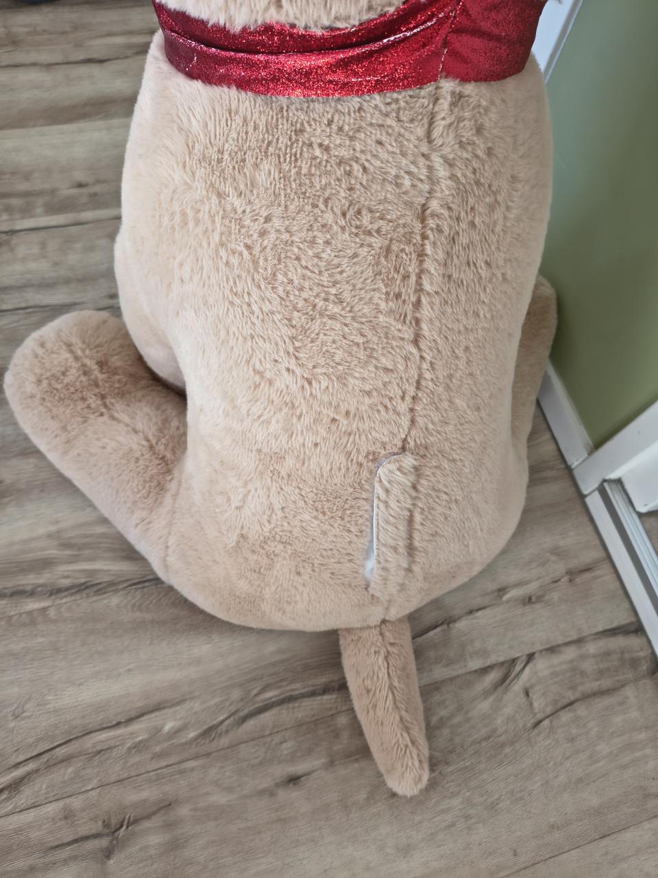 Prachtige, enorme zachte knuffel hond, pluche hond opblaas.