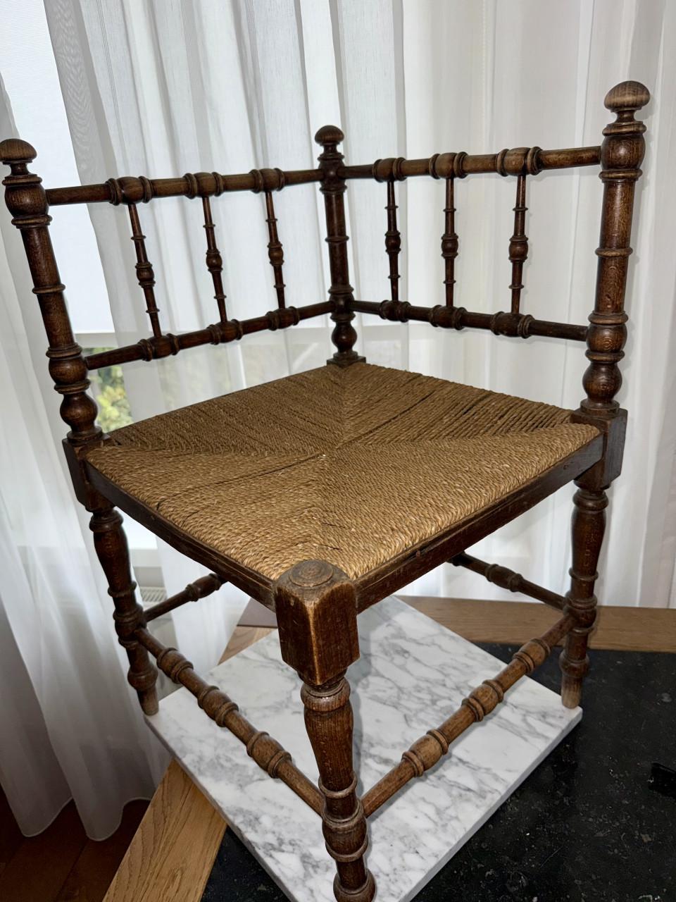Klassieke antieke Bobbin hoekstoel