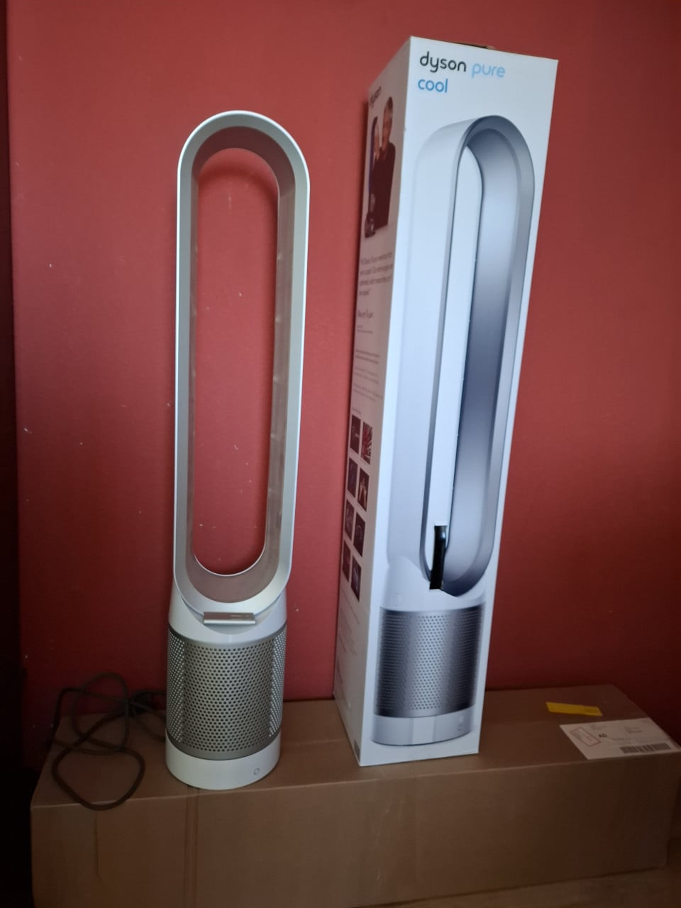 DYSON ventilator