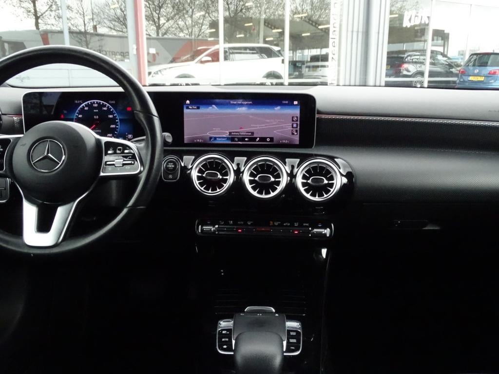 Mercedes-Benz A-Klasse 200 business solution plus upgrade | camera | led | 